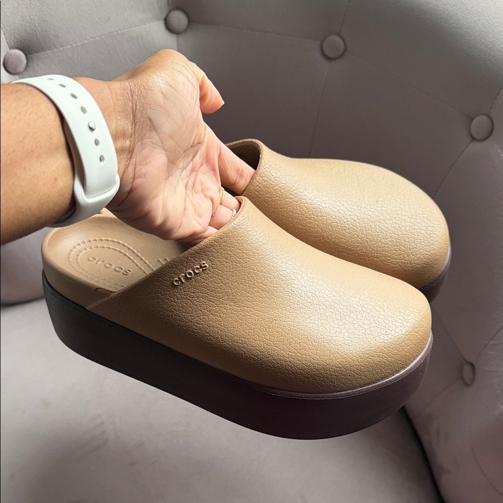 CROCS Dylan Platform Clog - Picture 2 of 7